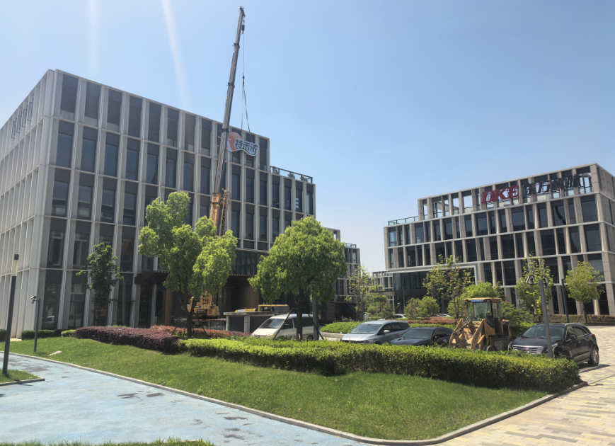 上海楼顶外墙楼体发光字供应商推荐(图1)